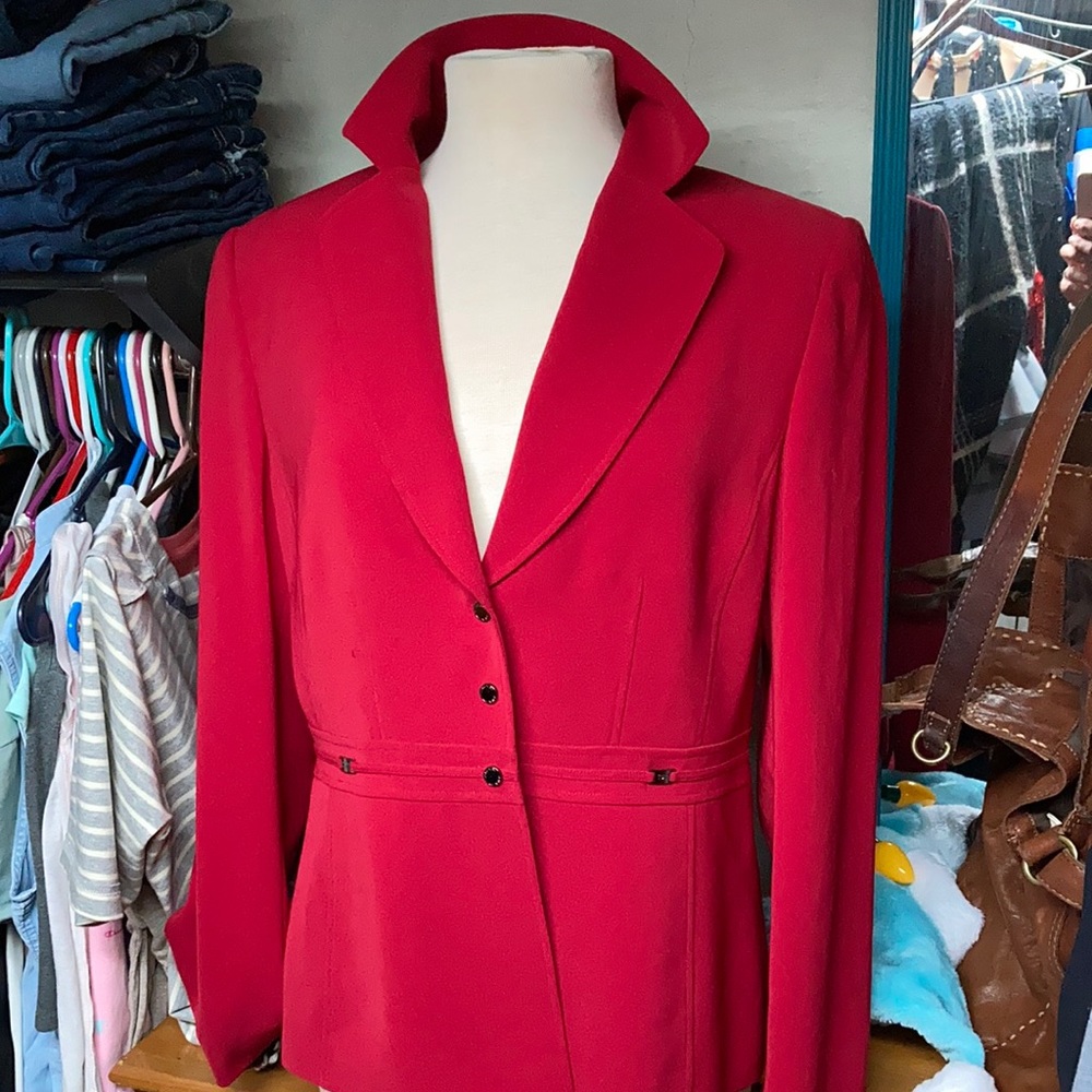 Women’s Tahari Red Blazer